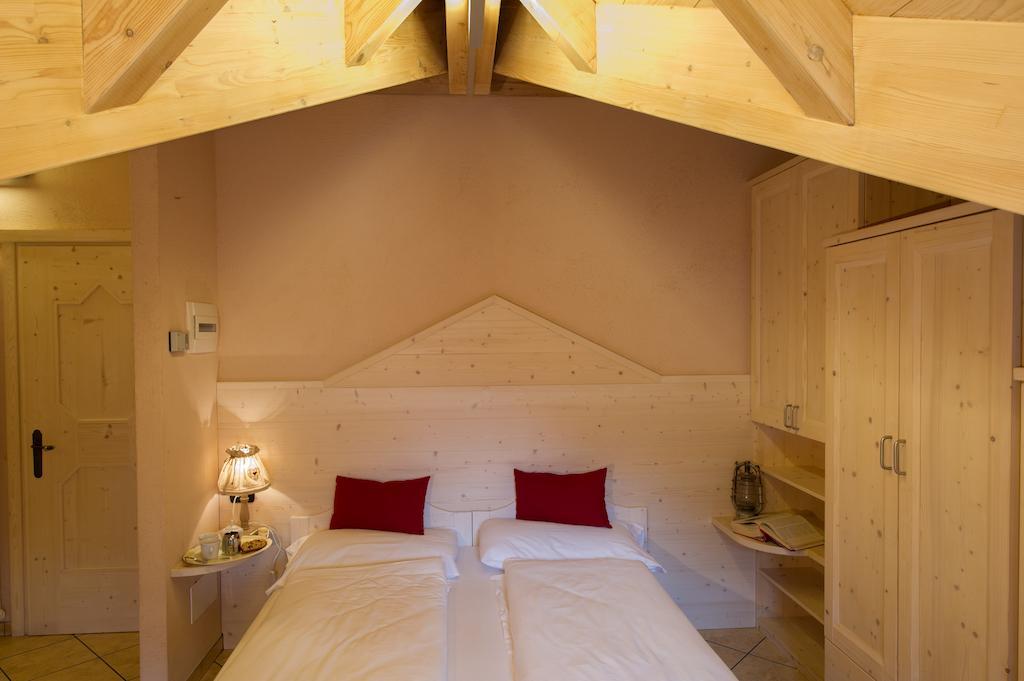Chalet La Rugiada Bormio Kamer foto