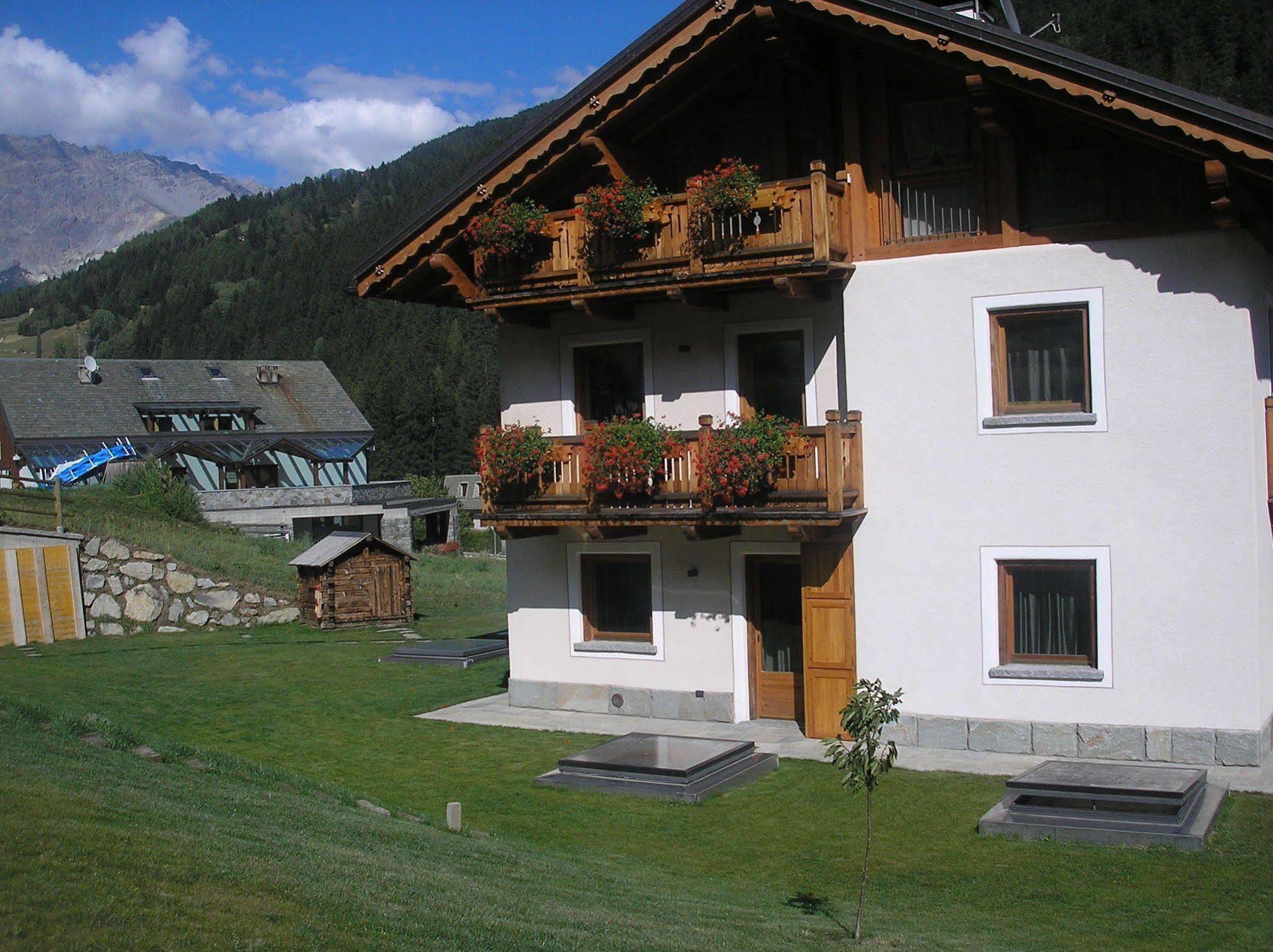 Chalet La Rugiada Bormio Buitenkant foto